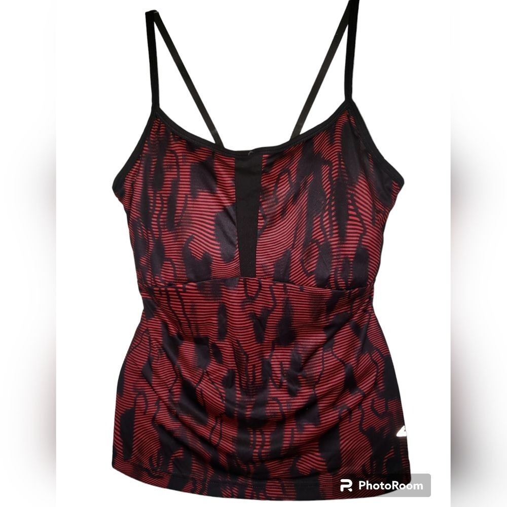Everlast Workout Tank Cami Top M  Built-In Shelf Bra Moisture-Wicking Activewear